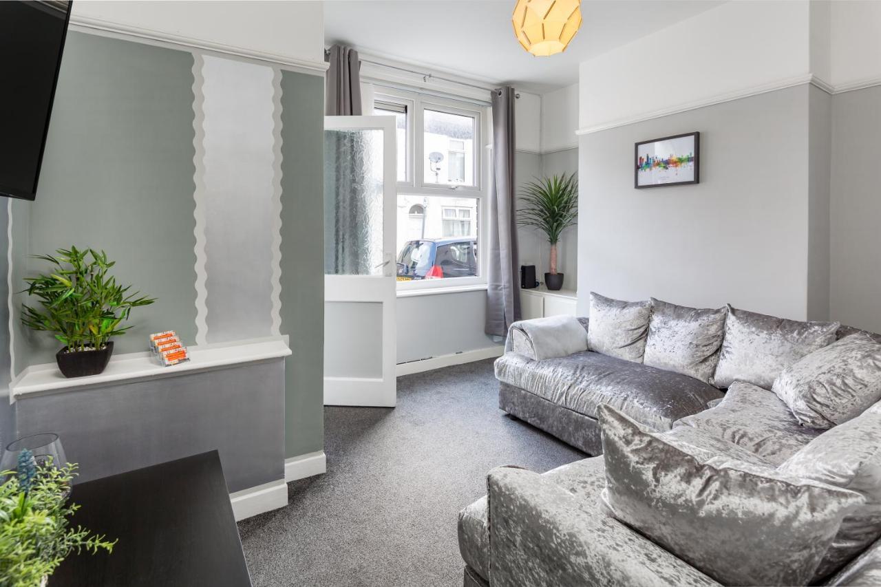 Comfortable Liverpool Townhouse - Free Parking Eksteriør billede